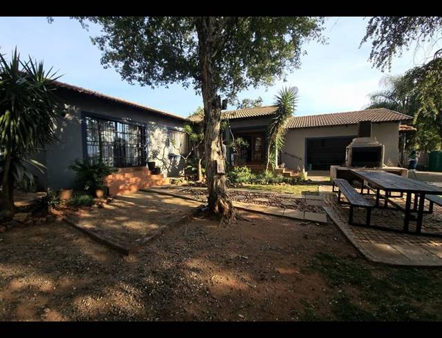 3 BEDROOM HOUSE FOR SALE IN THABAZIMBI RURAL